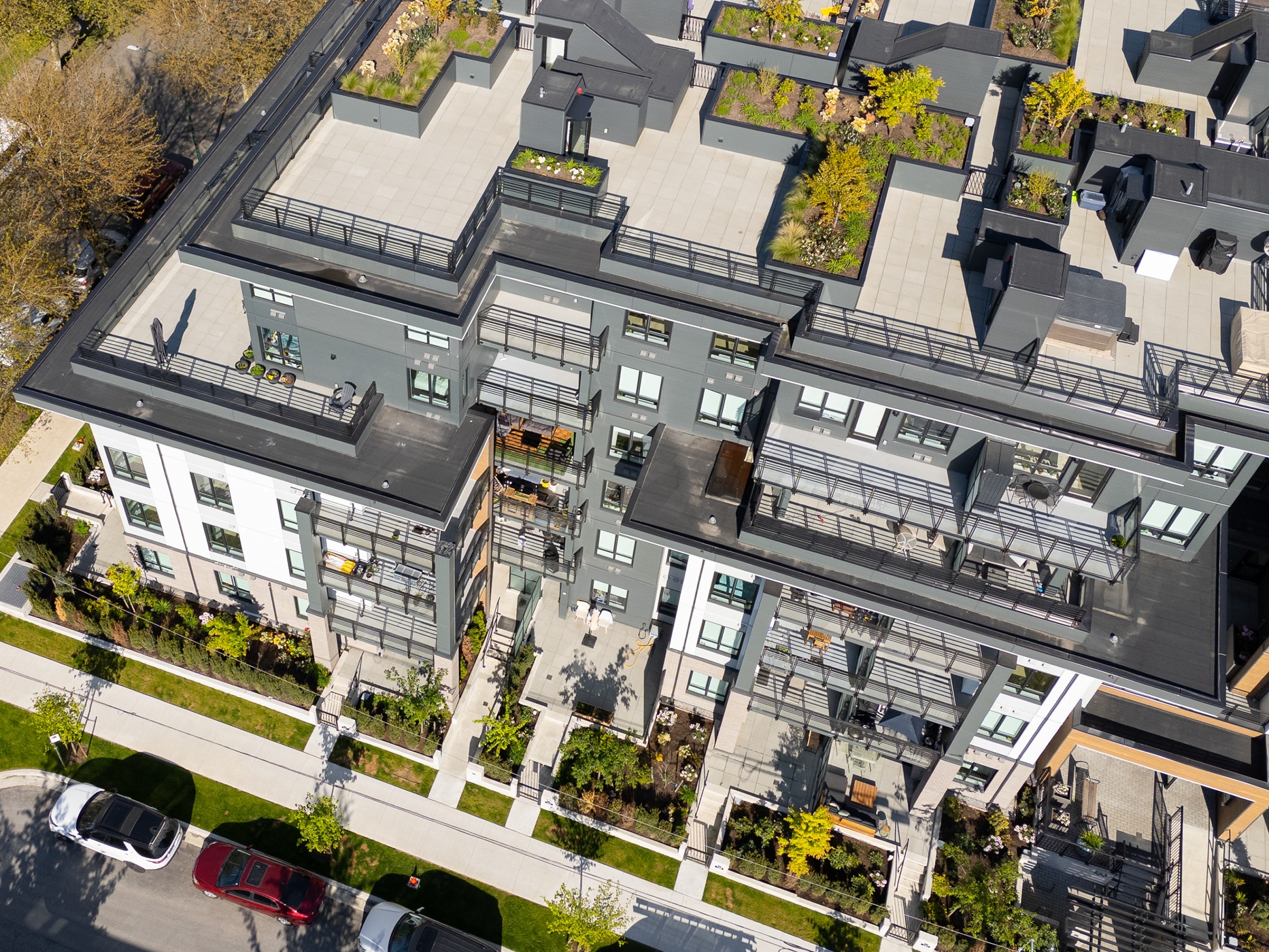 #603 – 2450 Garden Drive